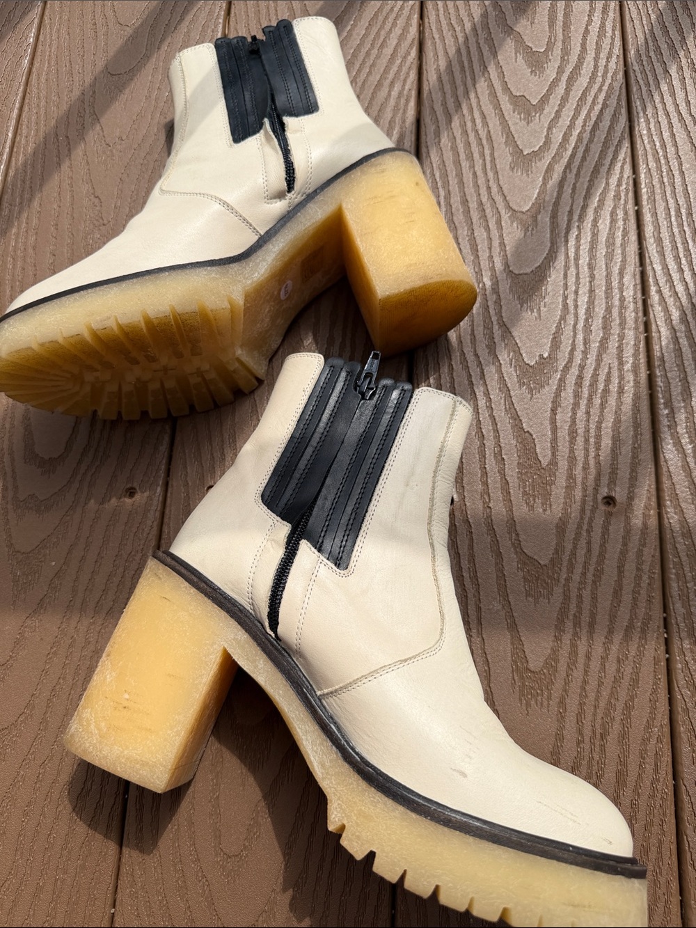 Free People Cream Leather Chelsea Boot with Black Elastic - Picture 5 of 13